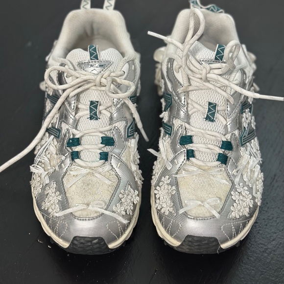 Custom New Balance - Picture 1 of 5